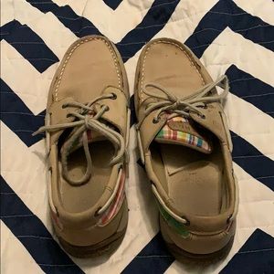 Women’s sperry shoe